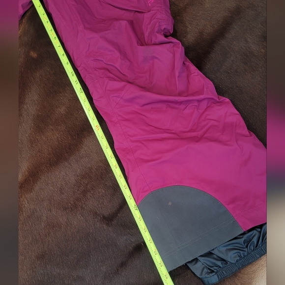 Mountain Hardwear Snow pants XL - Picture 13 of 14
